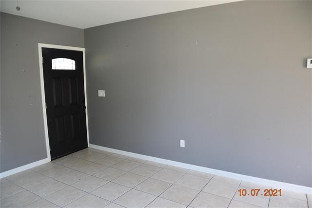 Foto del edificio - 670 W Oak St