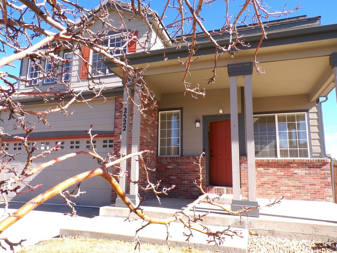 Primary Photo - 2522 S Argonne St