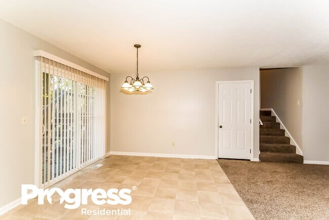 Building Photo - 91 Hearthstone Dr S