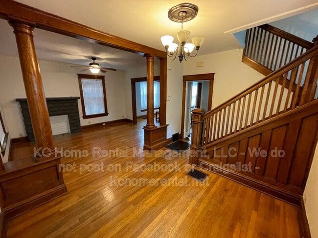 Building Photo - 3554 Genessee St