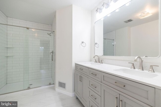 Building Photo - 3883 Zelkova Ct