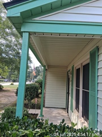 Building Photo - 7648 Stonehaven Dr