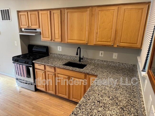 Foto del edificio - 1701 Olive St