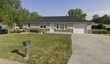 Building Photo - 1003 Rose Ln