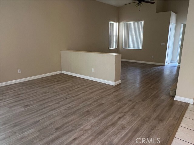 Building Photo - 16158 Hoffman Ct