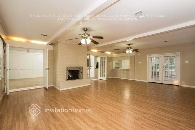 Foto del edificio - 12103 Silver Creek Dr