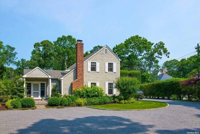 Building Photo - 65 Westwood Rd