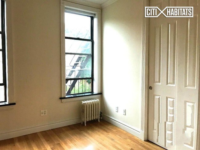 Foto del edificio - 114 Kenmare St