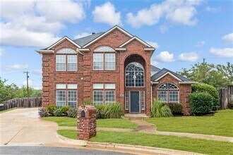 Building Photo - 7744 Bridlewood Ct