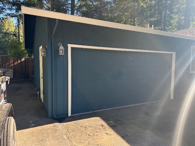 Building Photo - 133 Lanktree Ln