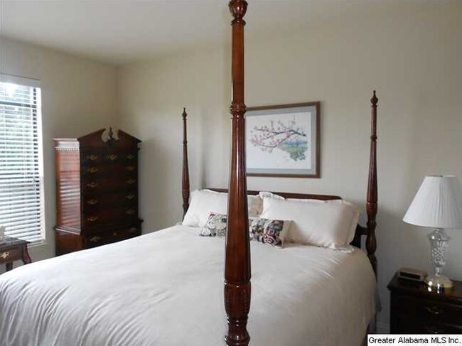 Master Bedroom - 612 Riverhaven Pl