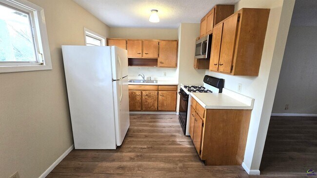 Foto del edificio - 114 Forrester Dr