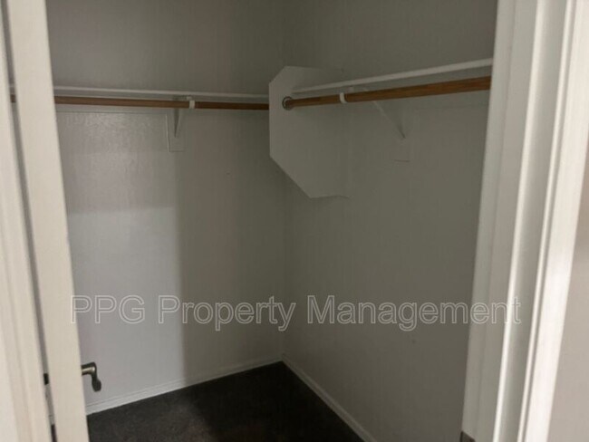 Foto del edificio - 15752 W Desert Hills Dr