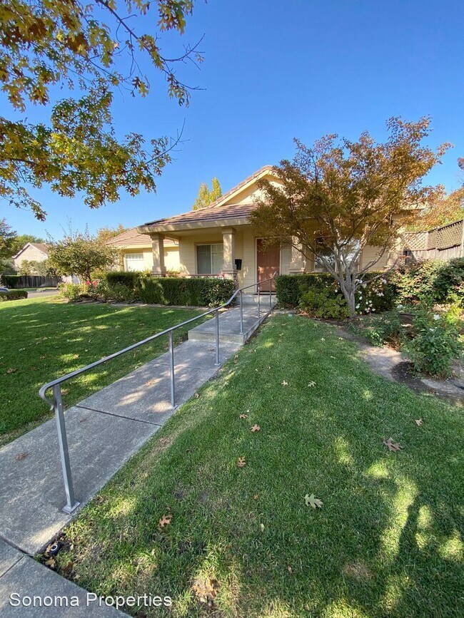 Building Photo - 4 br, 2 bath House - 754 East MacArthur St...