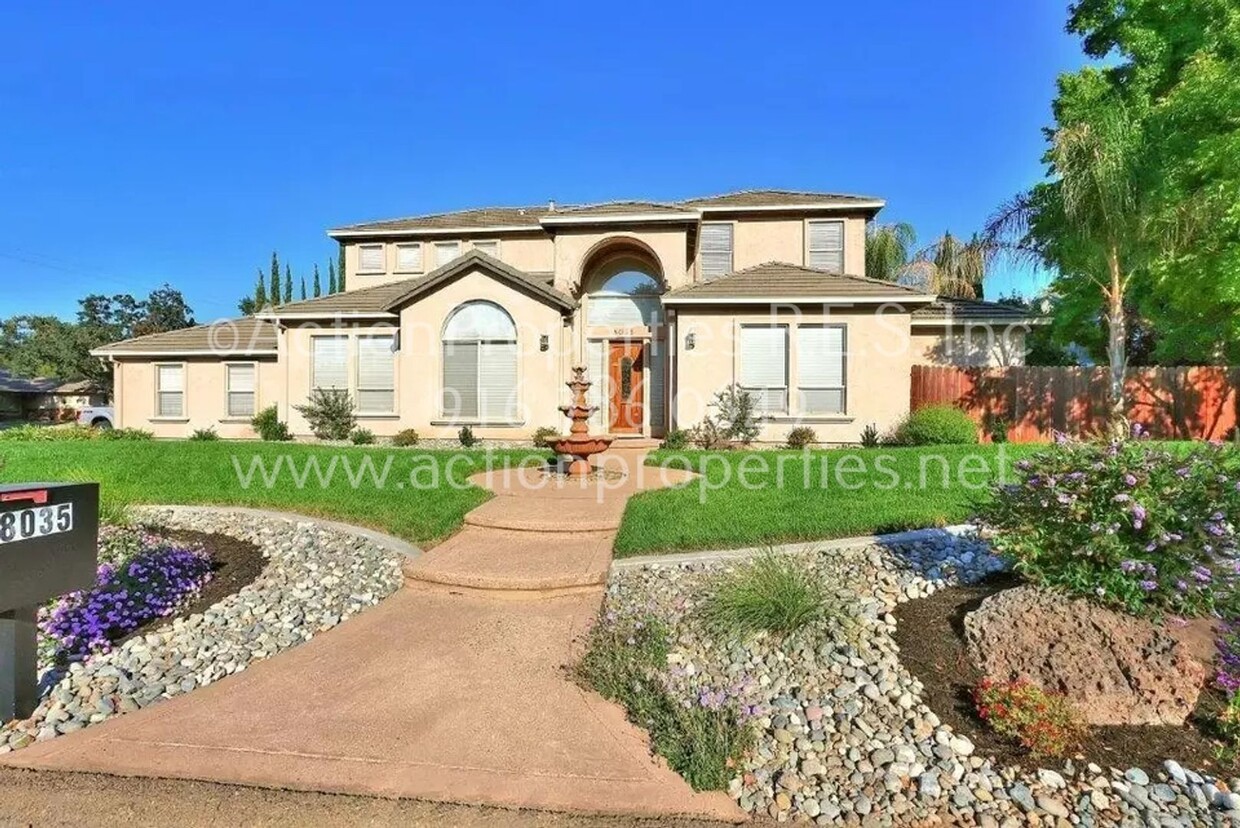 Foto principal - Granite Bay 5 Bed, 4 Bath Home - Large Poo...