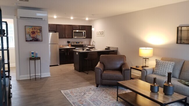 Foto del edificio - The Residences at 628 Maple