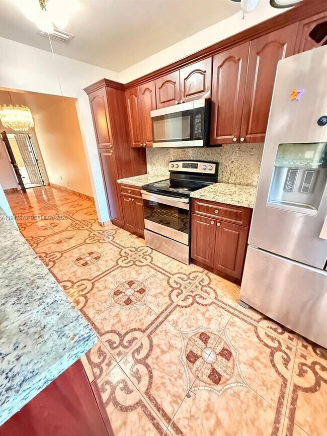 Foto del edificio - 220 NW 51st St