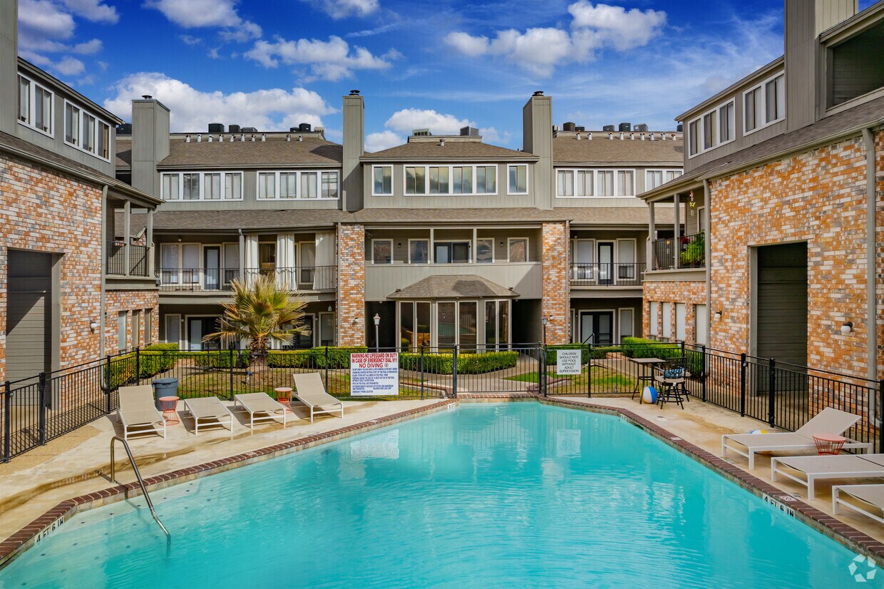 Winwood Club Apartments in Kerrville, TX