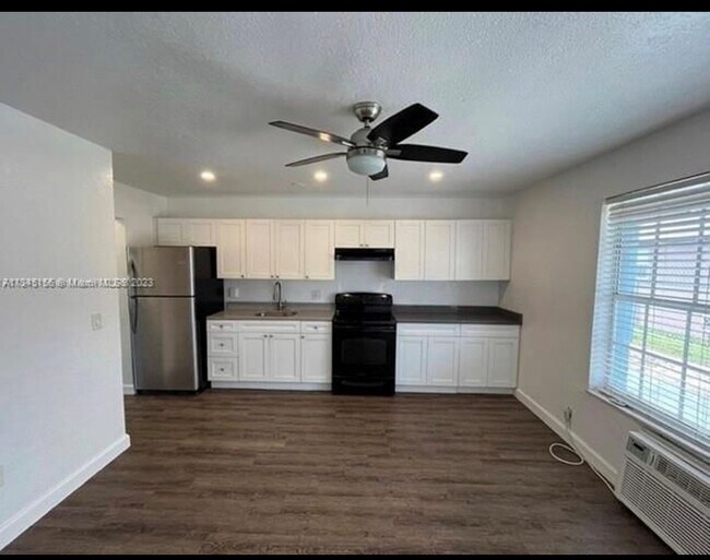 Foto del edificio - 725 NW 4th Ave