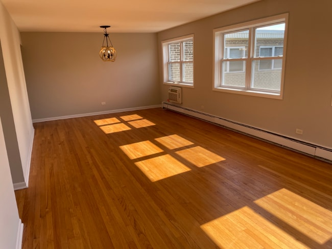 Building Photo - 4641 Main St