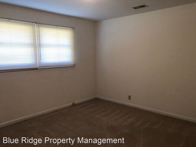 Building Photo - 5 br, 4 bath House - 3801 Telstar Drive