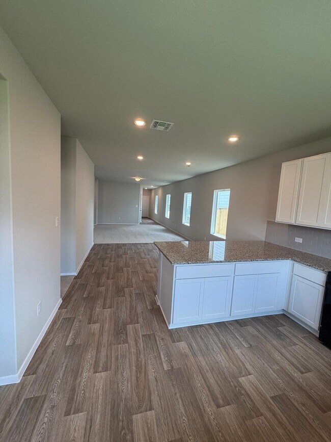 Building Photo - 2612 Towy Rd