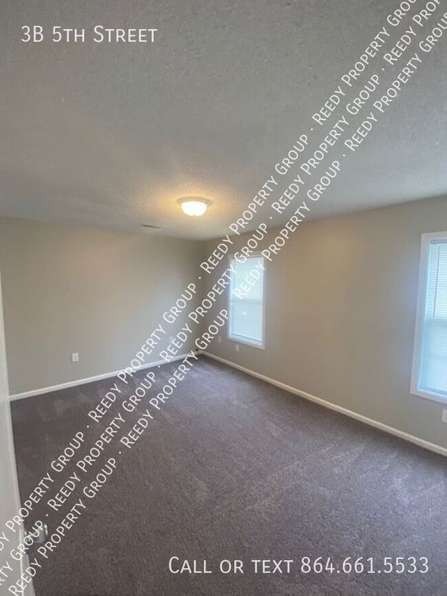 Building Photo - 3B 5th Street-