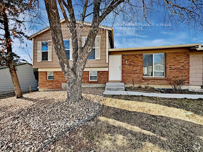 Building Photo - 16533 E Wyoming Dr