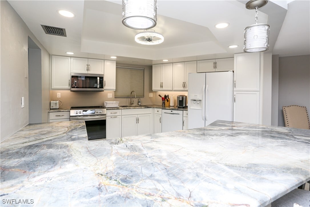 Foto principal - 413 Augusta Blvd