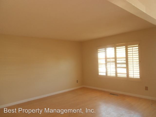 Building Photo - 21 Orinda Ct