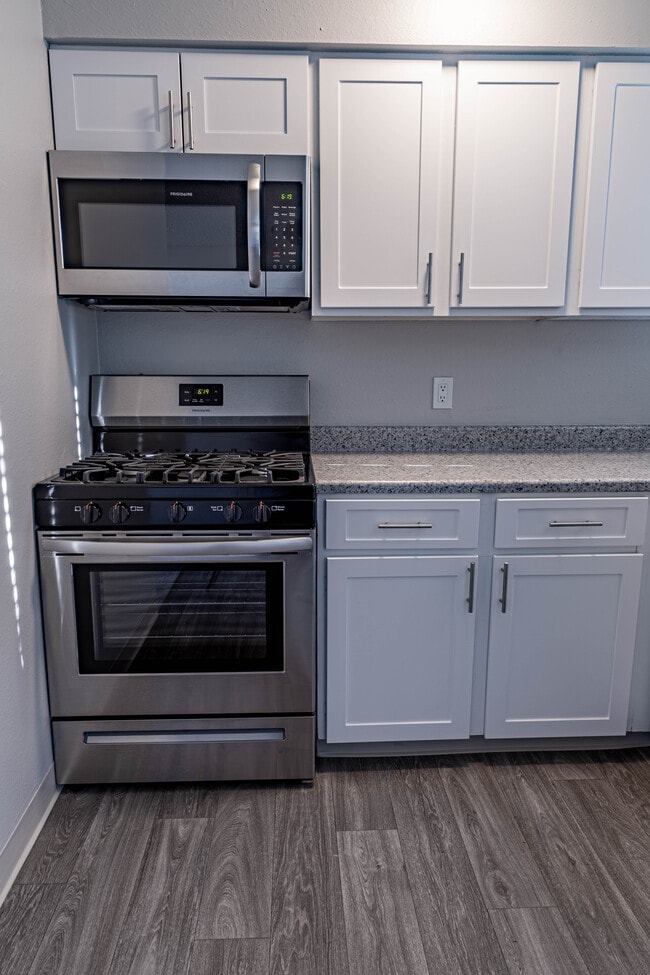 Upgraded Kitchen - The Chaparral Apartments