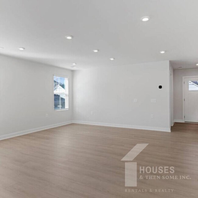 Building Photo - 1130 Bulrush Dr