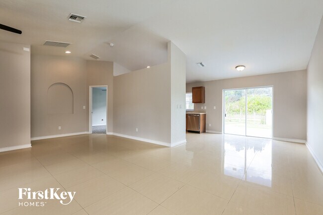 Building Photo - 108 Ridgemont Dr