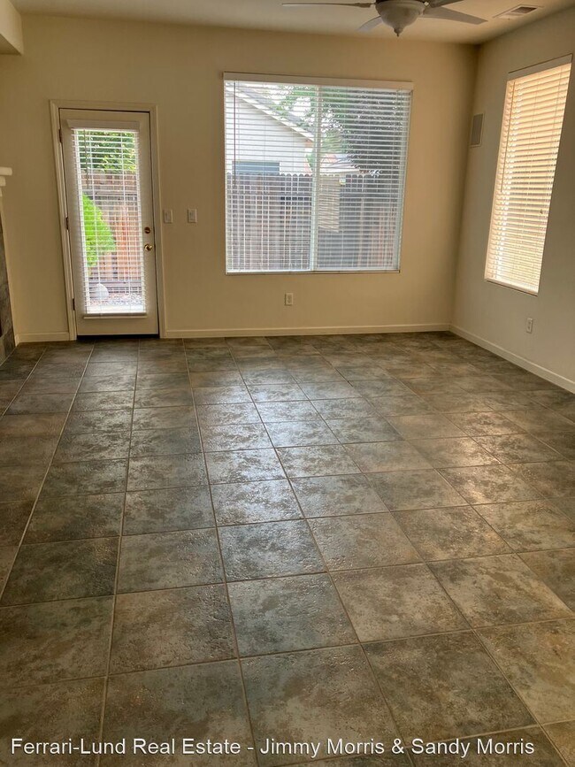Foto del edificio - 4 br, 2.5 bath House - 1623 Mountain Lane
