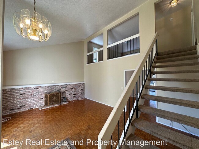 Building Photo - 4 br, 3 bath House - 531 Gordon Court