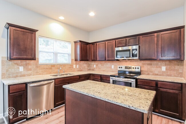 Foto del edificio - 5032 Vine Lane