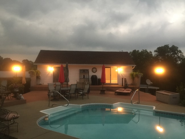 Foto del edificio - 2722 Taylorsville Rd