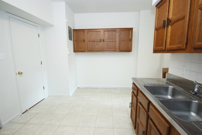 Building Photo - 3518 Ditmars Blvd