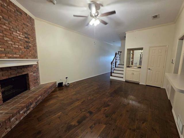 Building Photo - 5839 Lake Point Dr