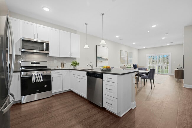 Building Photo - Birchwood Park