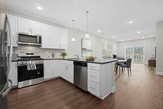 Building Photo - Birchwood Park