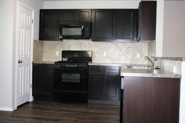 Building Photo - 13304 Beekman Dr