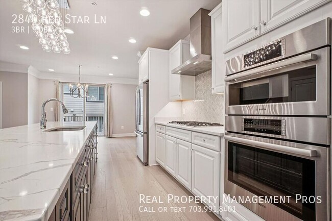 Foto del edificio - 2840 Red Star Ln