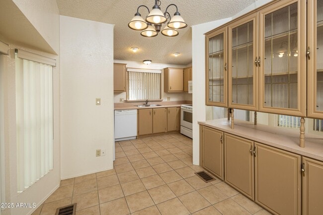 Foto del edificio - 6113 S Cypress Point Dr