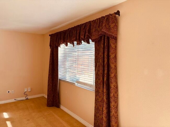 Building Photo - 6023 Vista San Isidro