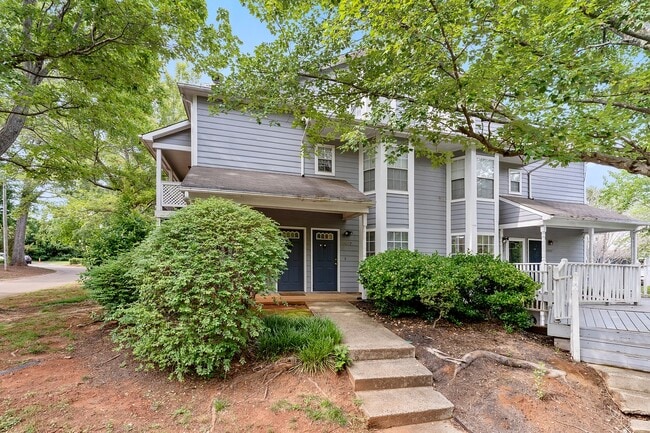 Photo - 6017 Treetop Ct House