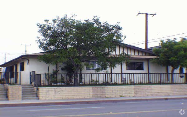 Building Photo - 7731 Slater Ave