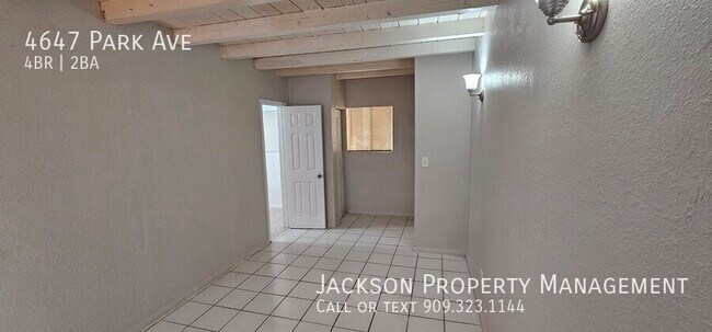 Building Photo - SINGLE STORY 4 BEDROOM