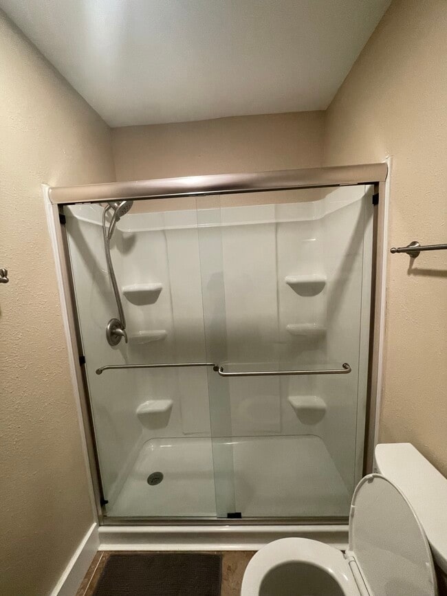 Foto del edificio - 897 Fording Island Rd