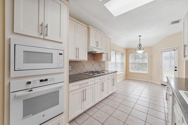 Building Photo - 4123 Stoneburg Dr